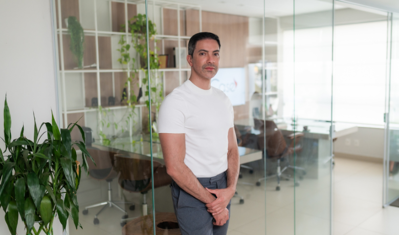Paulo Henrique Silva Maia destaca que a creche potencializa o desenvolvimento emocional e cognitivo infantil.