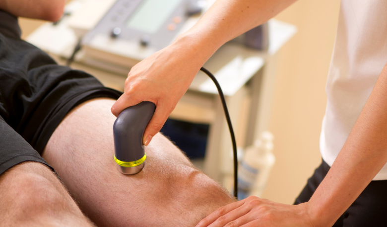 Dra. Thaline Neves Coutinho explica como o ultrassom ajuda na prevenção e recuperação de lesões musculares e articulares nos esportes.