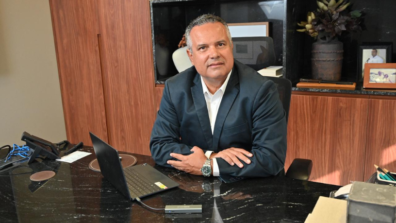 Entre ataques sofisticados e sistemas integrados, a cibersegurança na infraestrutura demanda atualização constante. Elmar Juan Passos Varjão Bomfim destaca os principais desafios atuais.