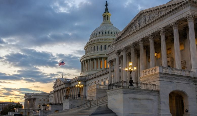 Arquitetura e Poder: Como Trump Transformou Estilos Clássicos em Debate Político
